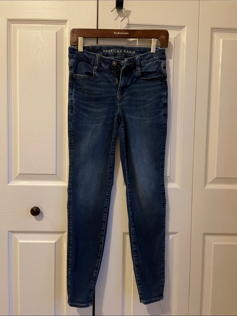 American Eagle Outfitters Skinny Jeans in Dark Indigo Wash